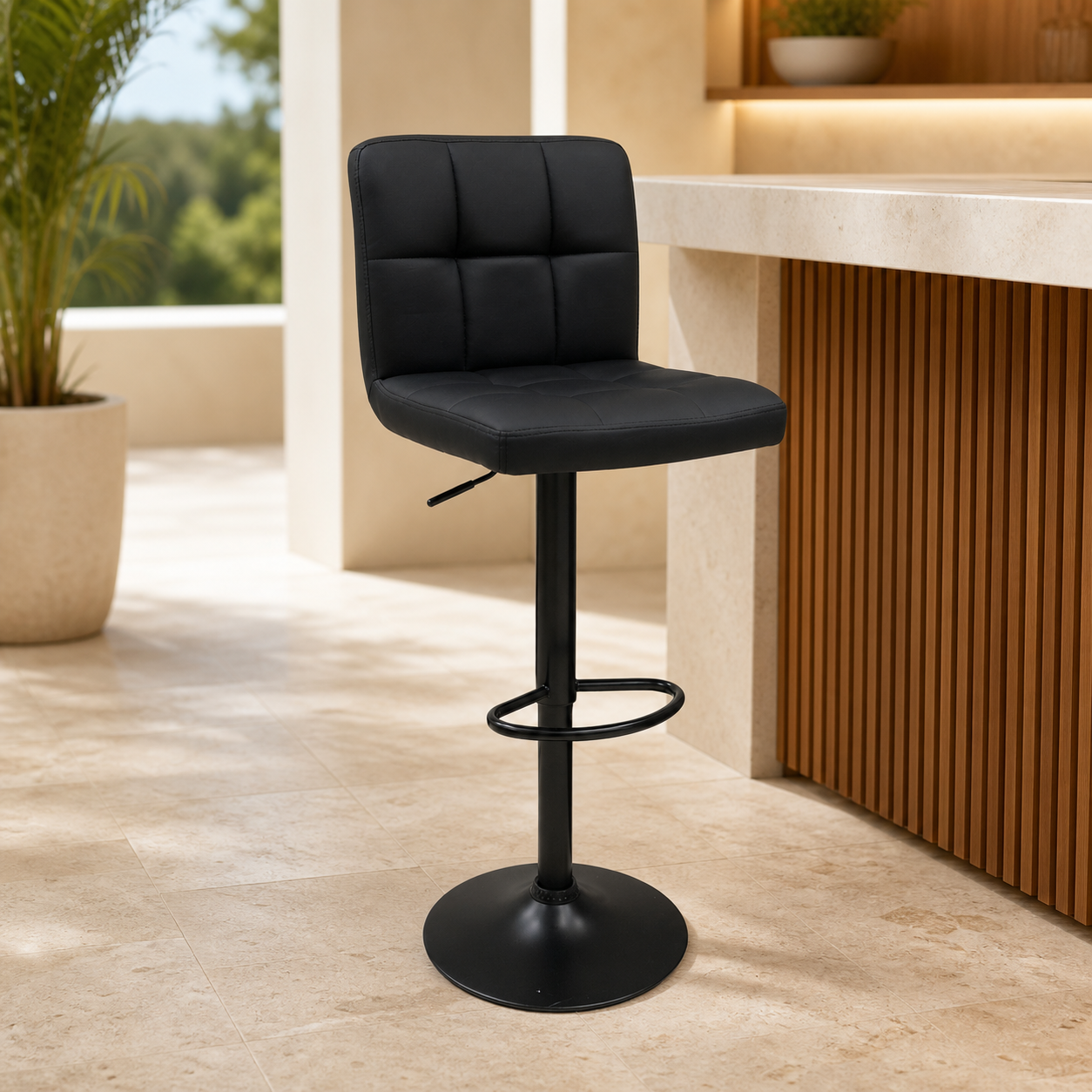 Silla de Bar Cuerina Negra /Base Negra en ambiente exterior