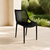 Silla Plastica en ambiente exterior