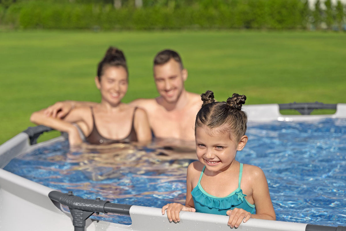 Piscina Bestway Steel Pro Max Redonda 305x76 cm - en uso (32-56407)