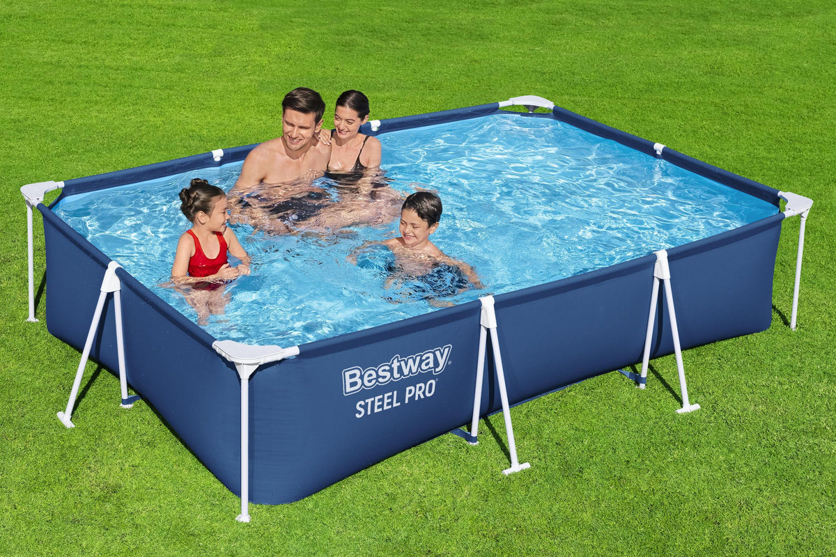 Piscina Bestway Steel Pro Rectangular 300x201x66 cm - en uso (32-56412)