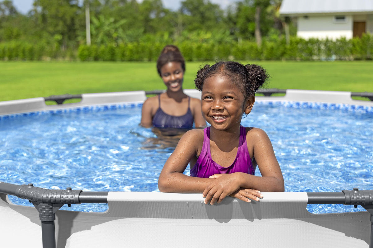 Piscina Bestway Steel Pro Max Redonda 366x76 cm - en uso (32-56417)
