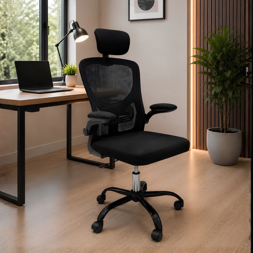 Silla de oficina negra con base negra