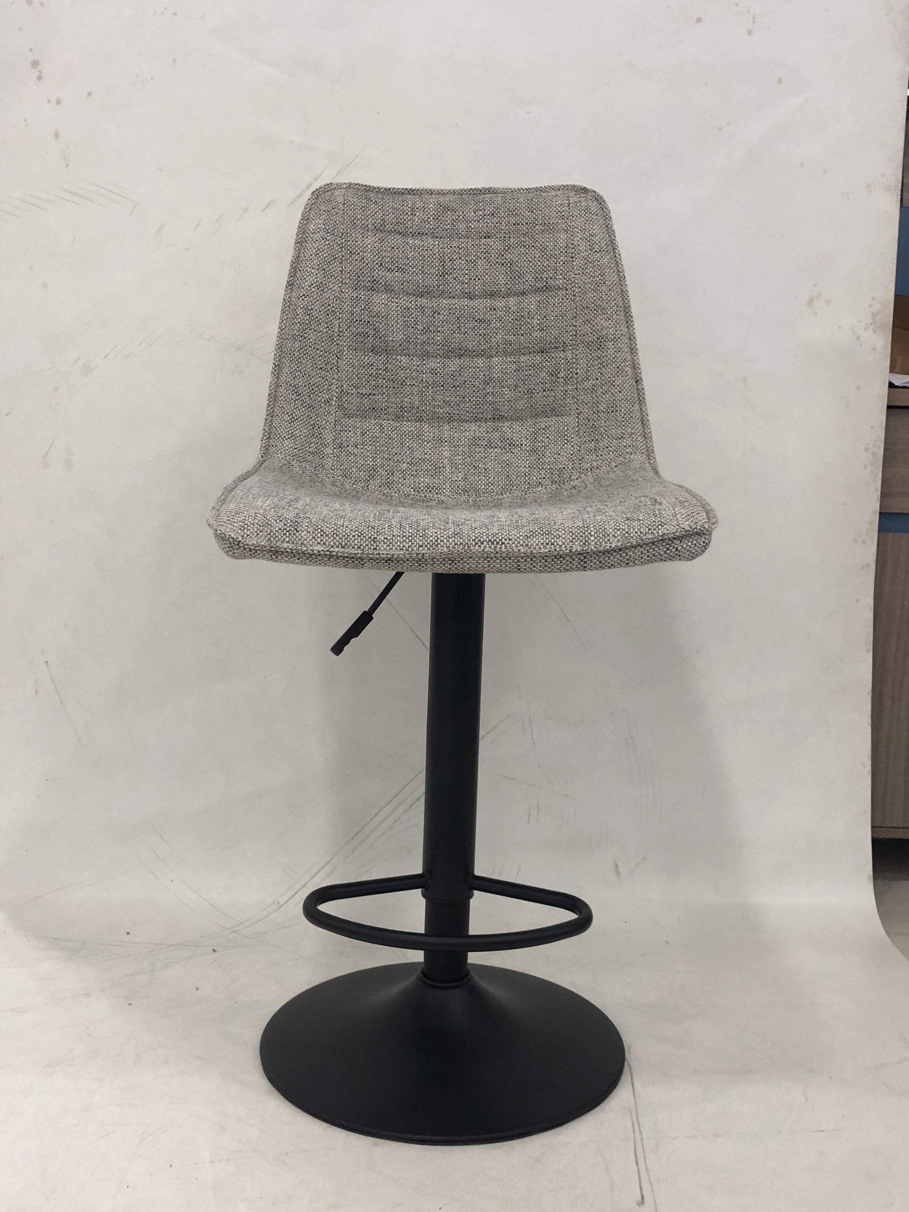 Silla de Bar Cuerina Beige Base Negra - vista 4 - Ref. 105-161