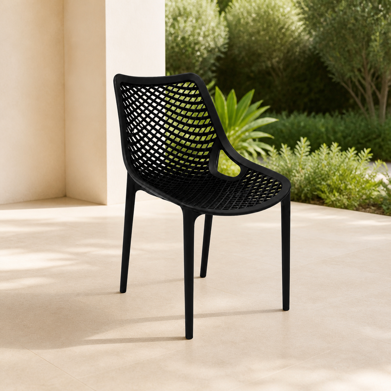Silla Plastica en ambiente exterior