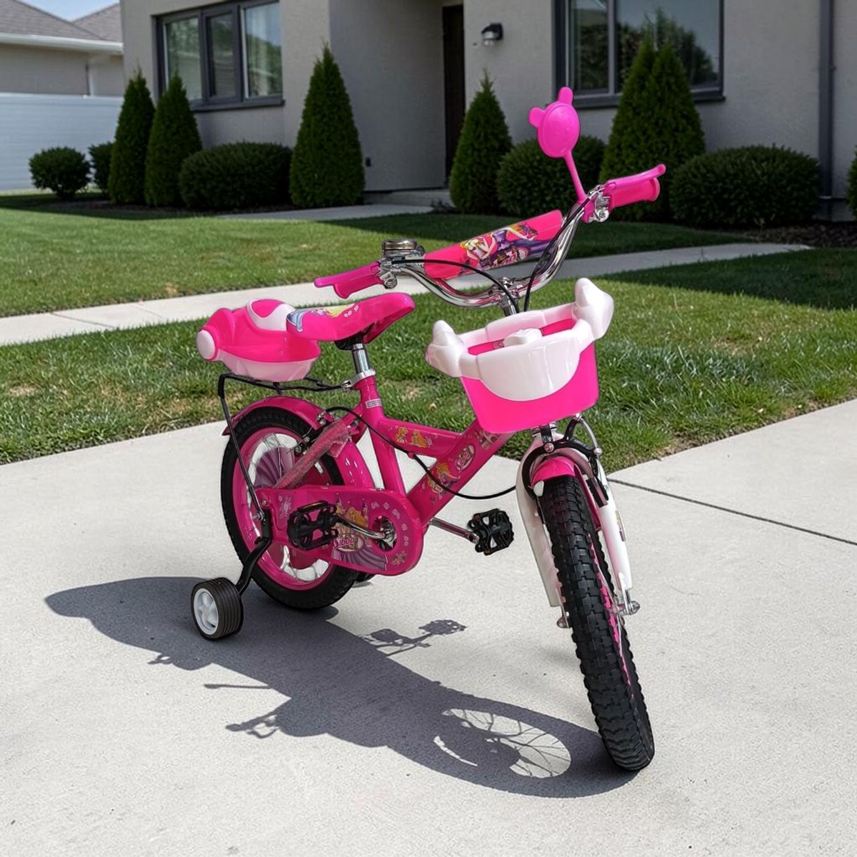 Bicicleta Infantil con Canasta, Portamuñeca y Casco 12" a 20" Fucsia en ambiente