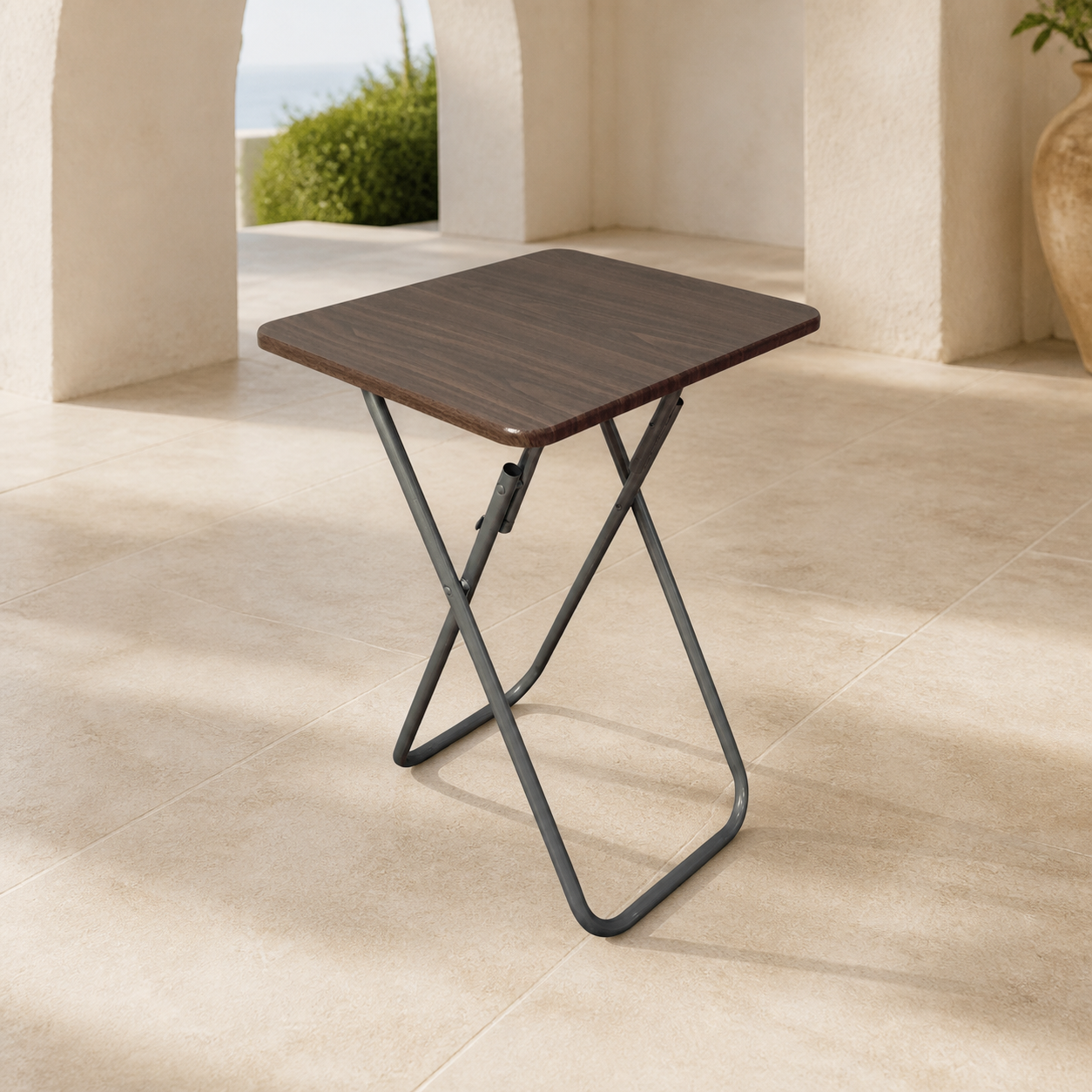 Mesa Pequeña Cuadrada en ambiente exterior
