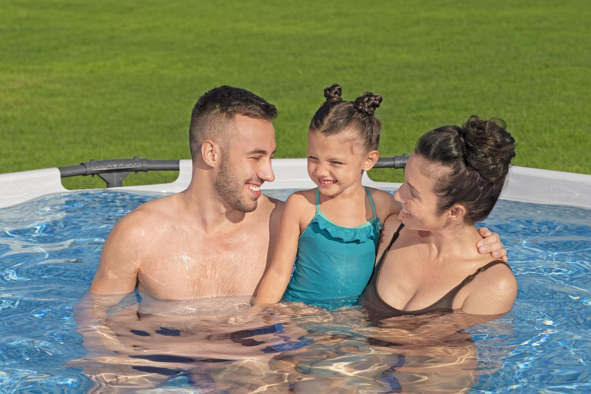 Piscina Bestway Steel Pro Max Redonda 305x76 cm - en uso (32-56407)