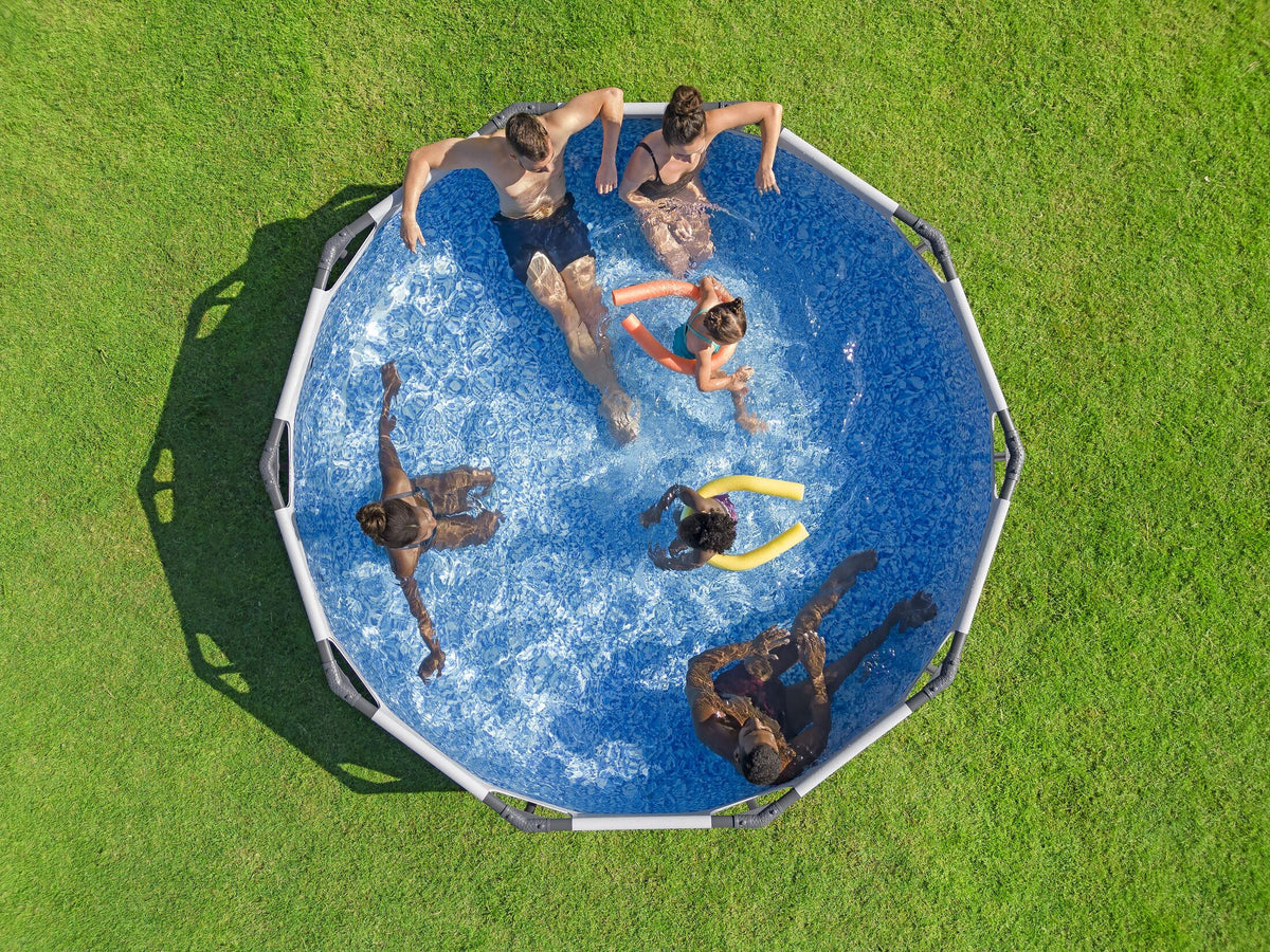 Piscina Bestway Steel Pro Max Redonda 305x76 cm - en uso (32-56407)