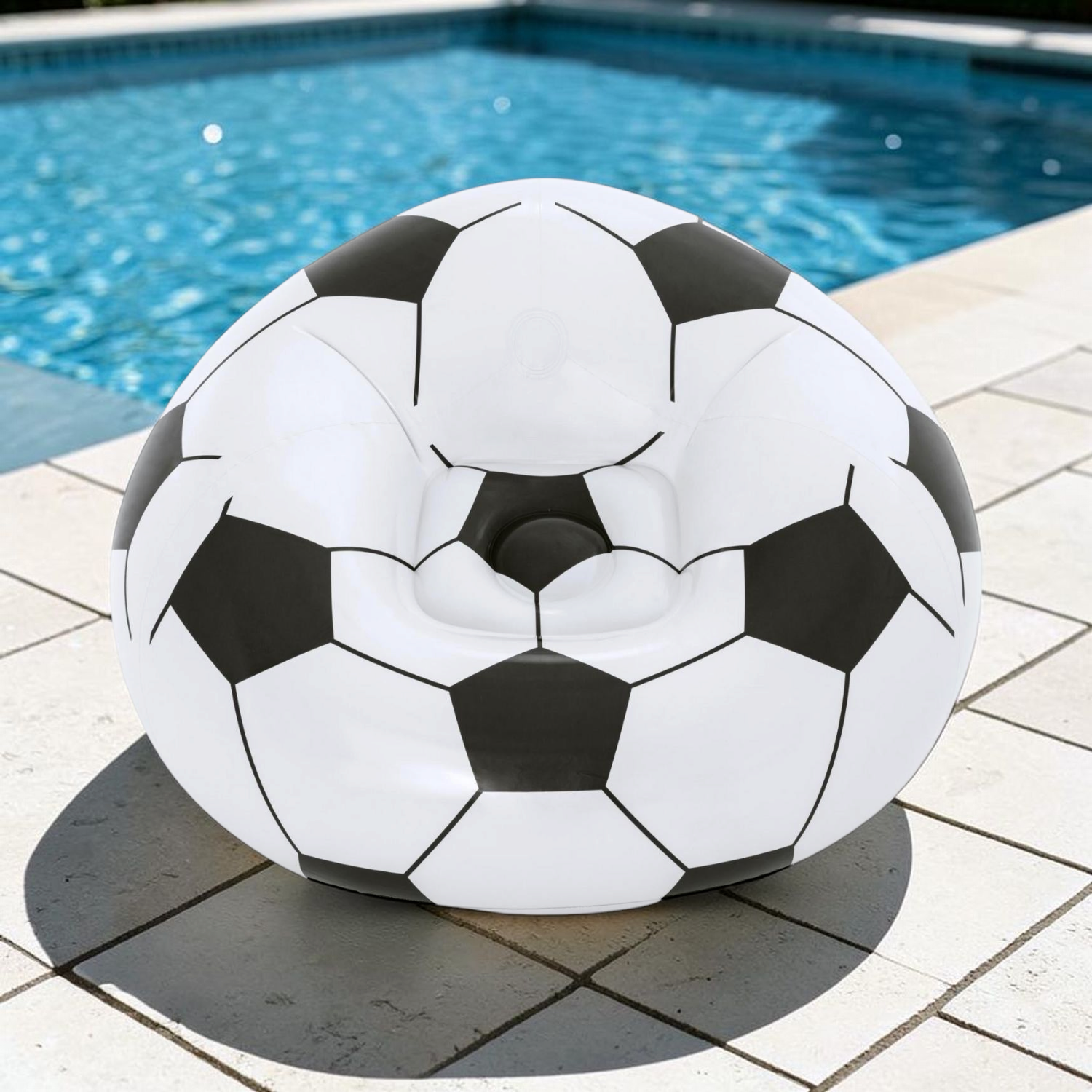 Silla Inflable Balon de Futbol 114*112*66CM en ambiente