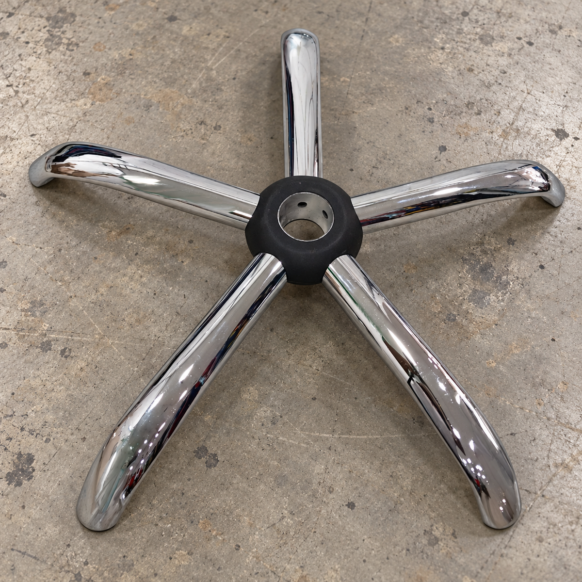 Base de Metal Silver en ambiente